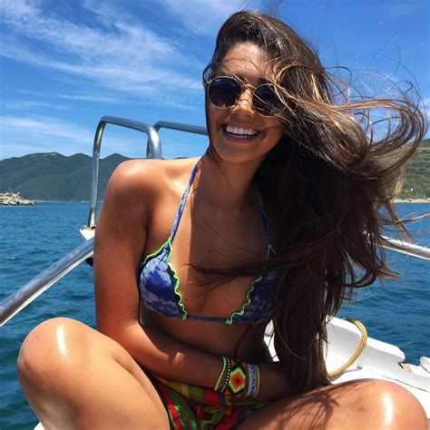 Bikini Swimsuit Top Vacation Swimwear Sun Tanning Porn Pic