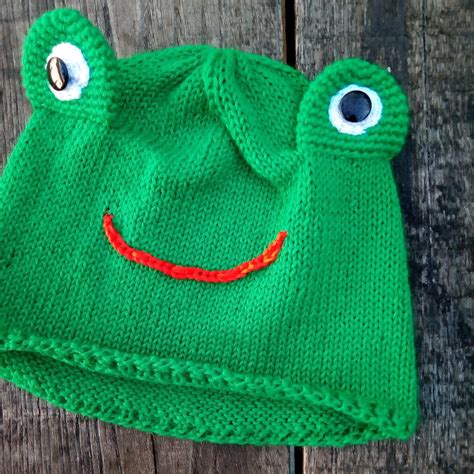 Frog Hat Green Warm Hat Funny Little Frog Hat For Winter Etsy