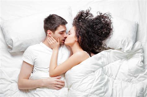 5 Sexy Ways To Wake Him Up In The Morning