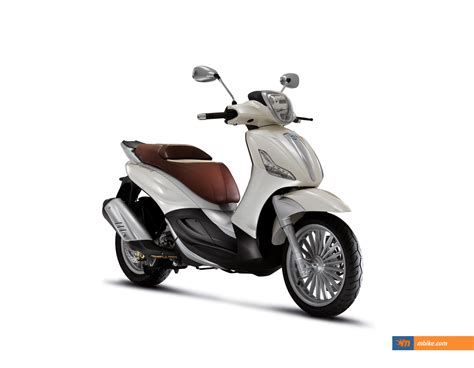 Concession Scooter Le Piaggio Beverly L Italien Veut Charmer Les Fran Ais