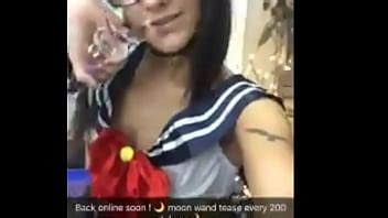 Julia Chupando Juguete Sinti Ndose Cachonda En Vivo Filtrado Xvideos