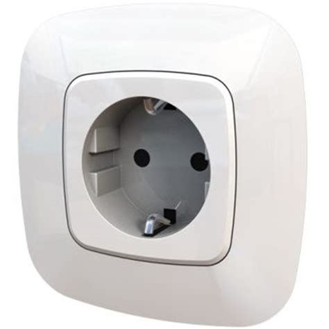Розетка однопостовая с з/к белая Valena Allure Legrand 753721 Купить ...