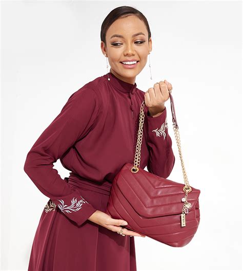 Buy Tyra Quilted Shoulder Bag With Keychain In Maroon Thstreet Uae