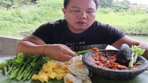 MUKBANG LALAPAN MENTAH BATANG PEPAYA MENTAH NANAS YouTube