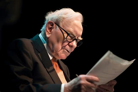 Warren Buffett pozbywa się akcji banków Jakie nieprawidłowości