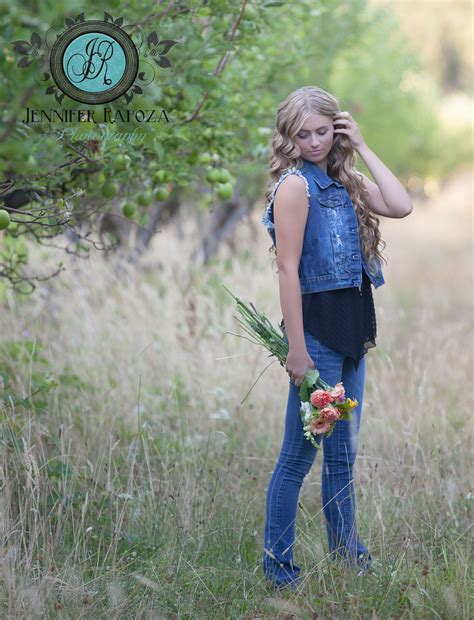 Senior Girl Pose Apple Orchard Indigeny Reserve Sonora Ca Flowers