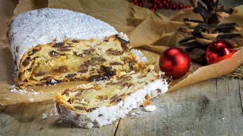 Weihnachtsgebäck mit Tradition der Dresdner Christstollen Welt der