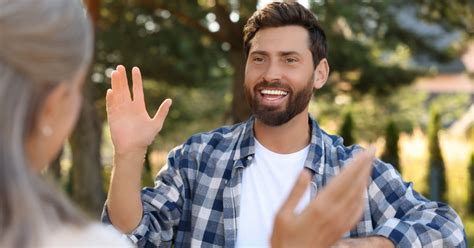 Men Who Pretend To Be Nice But Actually Arent Usually Display These 10 Subtle Behaviors Hack