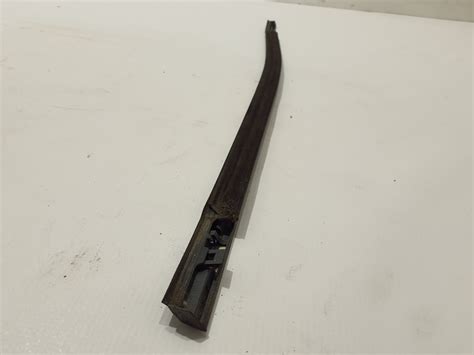 Used Renault Kadjar Rear Side Door Strip To Glass Outer R