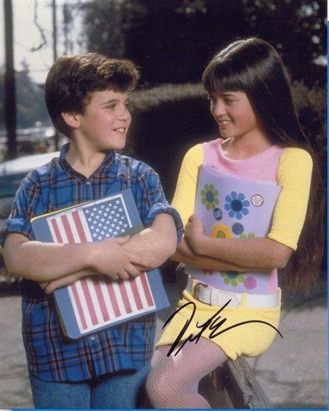 DANICA MCKELLAR 8x10 Photo SIGNED Actress WONDER YEARS Young Justice ...