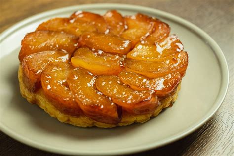 Pr Parez Une Tarte Tatin Bien Caram Lis E Avec La Recette Facile De