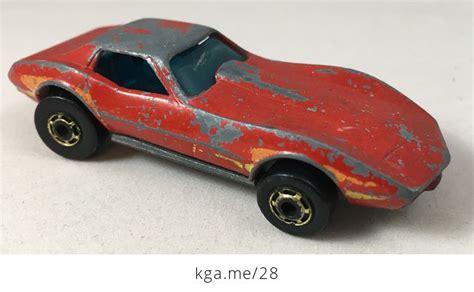 Vintage 1975 Hot Wheels Corvette Stingray With Gold Rims 7Be2w8Hq4q0