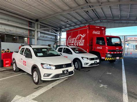 Coca Cola Femsa Ampl A Su Flotilla Con Camiones Sostenibles Y Seguros