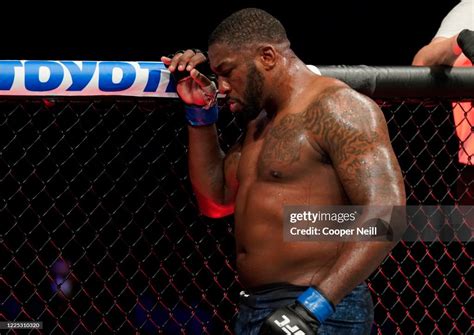 Walt Harris Reacts After His Tko Loss To Alistair Overeem In Their