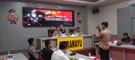 Pergantian Tahun Polres Indramayu Adakan Konferensi Pers Mengenai