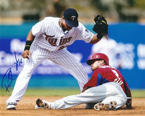 AUTOGRAPHED PEDRO FLORIMON 8X10 Minnesota Twins Photo Main Line