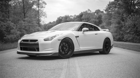 Download Wallpaper Nissan Gt R 1920x1080