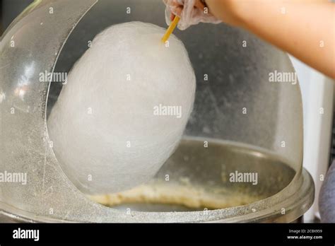 Proceso De Fabricacion De Dulces Fotografías E Imágenes De Alta