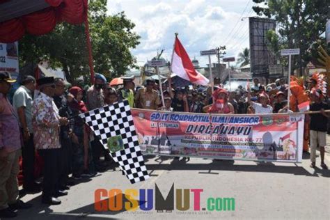 GoSumut Meriahkan HUT RI Ke 77 Plt Bupati Melepas Peserta Pawai