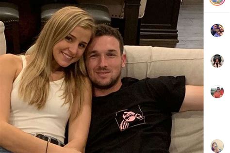 Astros Alex Bregman Goes Instagram Official With Reagan Howard But