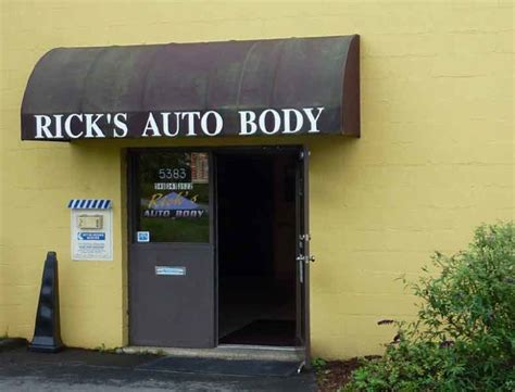 Rick S Auto Body Front Of Shop Chantilly Auto Body Group