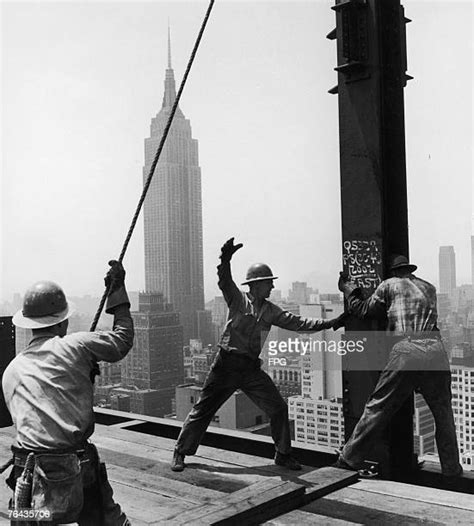 13,007 Empire State Building Workers Stock Photos, High-Res Pictures ...