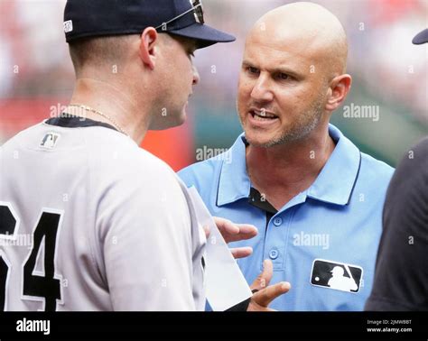 New York Yankees Coach Hi Res Stock Photography And Images Alamy