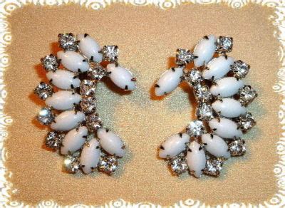 Vintage Juliana White Milk Glass Rhinestone Earrings Antique Price