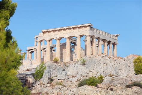 Temple of Aphaia on Aegina Photograph by Paul Cowan - Pixels