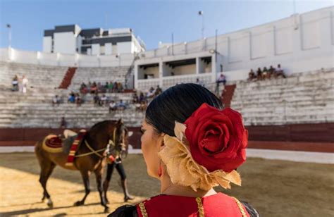 La Plaza De Toros De San Fernando Acoge El Espectáculo Pasión Andaluza