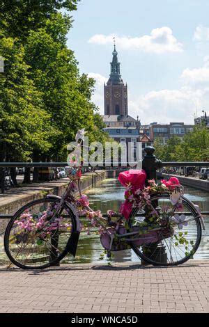 Amsterdam Fahrrad Parken Holland Niederlande Stockfotografie Alamy