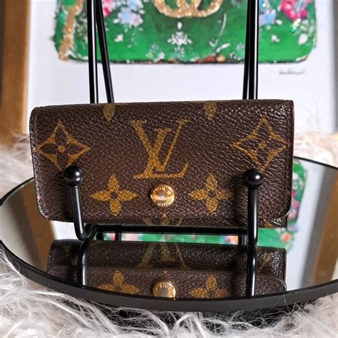 Louis Vuitton Monogram Keyholder Gem