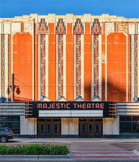 Majestic Theatre Lumina Volta