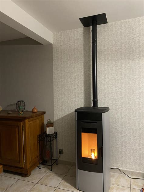 Poêle granulés de bois Klover modèle Soft 80 installé par une