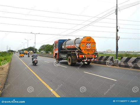 Indian Highway Roads editorial photography. Image of traffic - 111160377