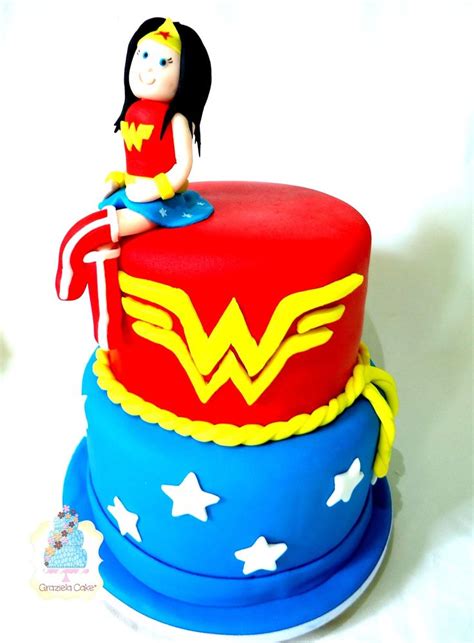 Wonder Woman Cake | Wonder woman cake, Cake, Birthday cake