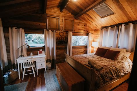 Canadas Coziest Cottages And Trending Canadian Cities For Fall