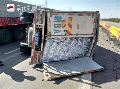 货车侧翻高速路竟是备胎爆胎导致 交警详解备胎怎么用才“可靠”