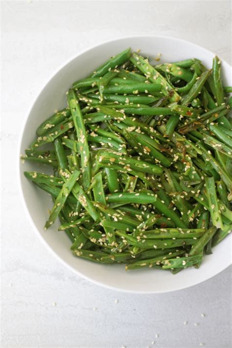 Stir-fried green beans with sesame seeds - Earthly Superfood