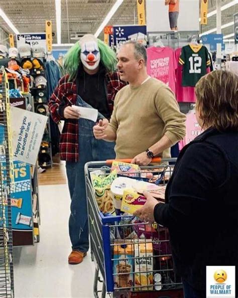 31 Walmart Shoppers Who Just Don T Give A Fuck KLYKER