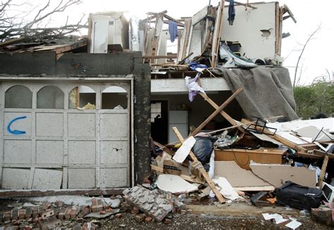 Estados Unidos El Paso De Tornados Y Violentas Tormentas Dejan Varios