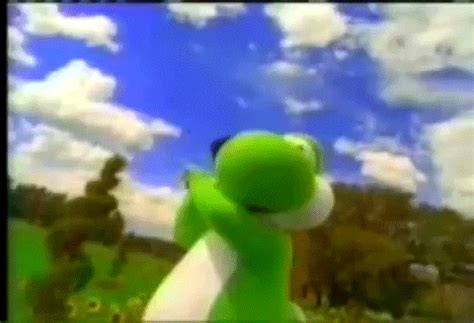 Yoshi GIFs - Find & Share on GIPHY