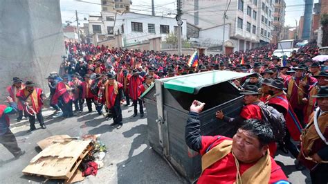 Reportan Al Menos 12 Campesinos Heridos Tras El Enfrentamiento Con La