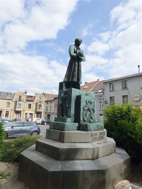 Monument Aux Morts Ruisbroek BE Monumen