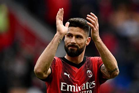 Rinnovo Giroud Milan Scelta Fatta Per Il Futuro Le Idee Sono Chiare