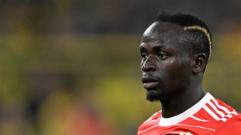 Safety Tips On Why You Should Watch Youtube Blackheads Being Popped ...