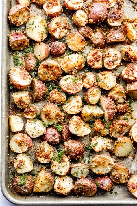 Parmesan Garlic Roasted Potatoes The Recipe Critic