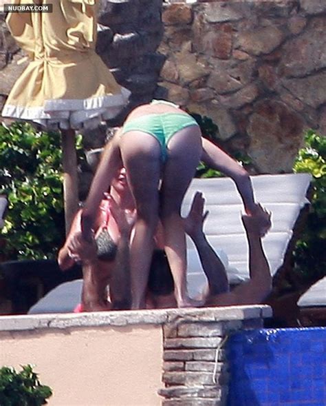 Leann Rimes Nude Butt In Sexy Bikini On Vacation 2010 Nudbay