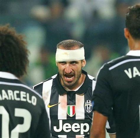 Video Chiellini Si Ritira Dal Calcio Ciao Guerriero Dell Italia