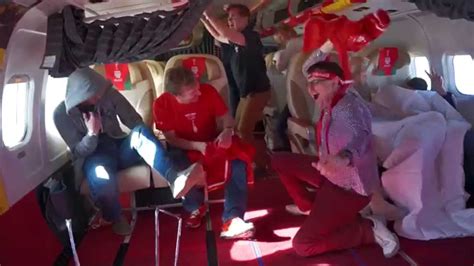 Harlem Shake On The Coca Cola Plane Youtube